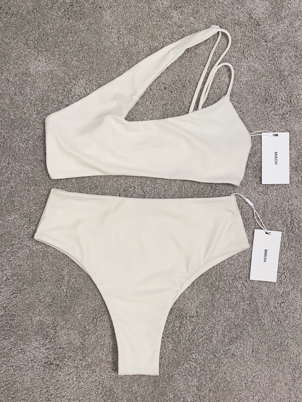 Mikoh Ecru Set Medium